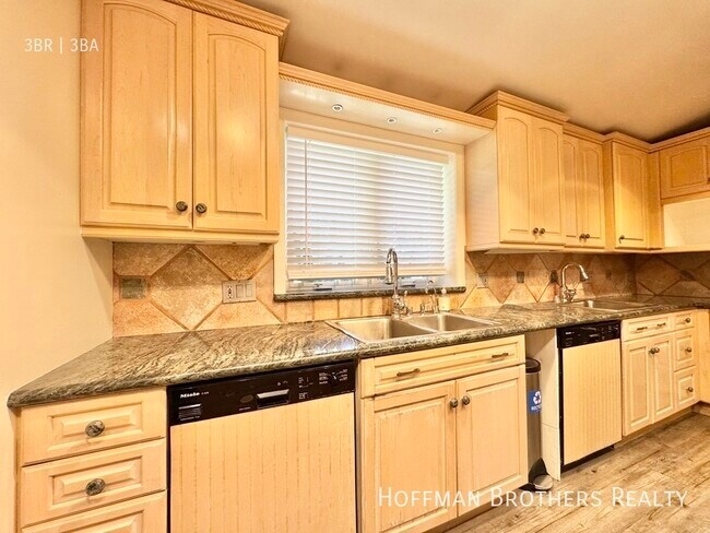 Photo - 9702 Horner St