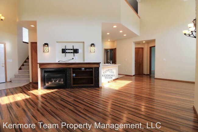 3 br, 2.5 bath House - 413 Columbia Point Dr. - 3 br, 2.5 bath House - 413 Columbia Point Dr.