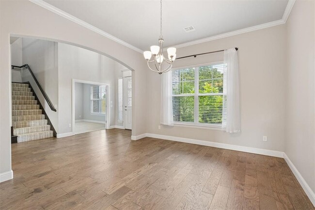 5709 Asheville Wy