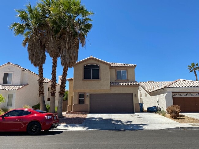 Building Photo - Wonderful 4 bed/2.5 bath home located in W...