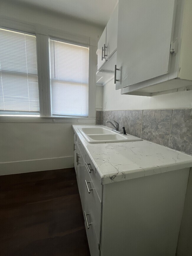 Photo - 3814 NE 6th Ave