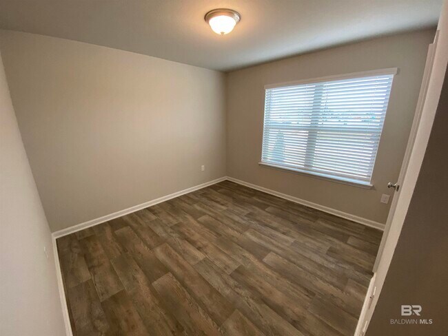 Photo - 8359 Harmon St