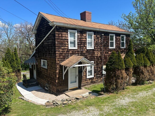 Building Photo - WestonWay633-635 Unit 633