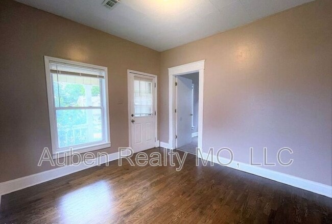 Photo - 65 S 19th St