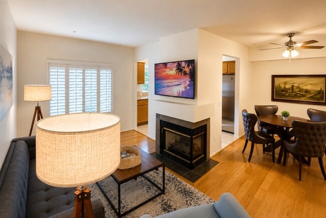 Photo - 20171 Sealpoint Ln Unidad 106