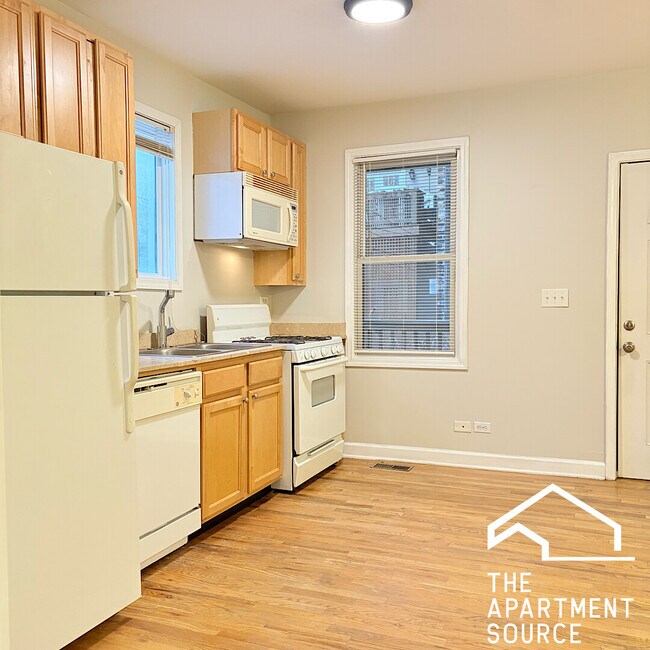 Photo - 1512 W Erie St Unit 1