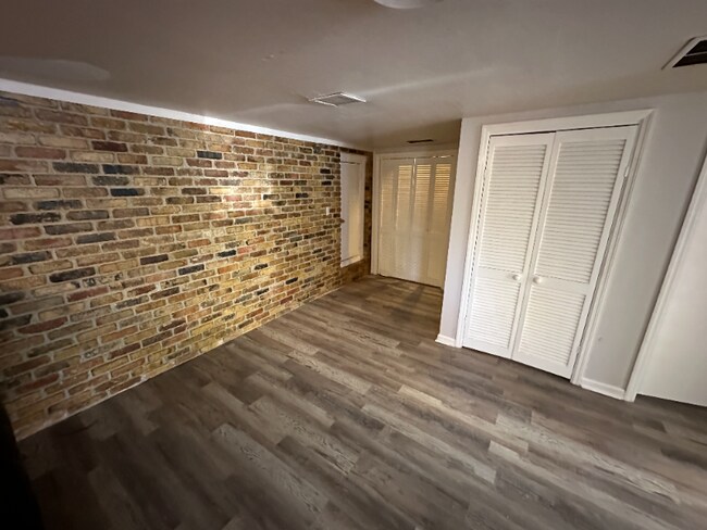 Photo - 2071-2073 E Roxboro Rd NE Unidad 2071 B