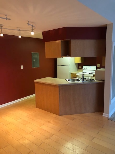 Kitchen - 1255 Wyndham Dr Unit 202