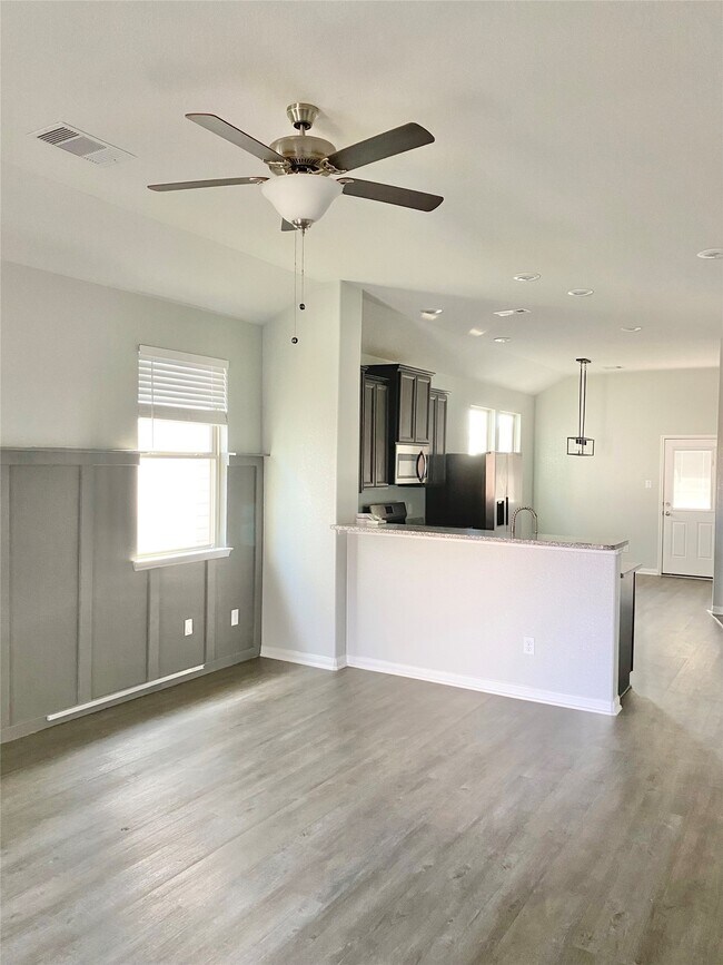 Photo - 14223 Grand Hls Dr