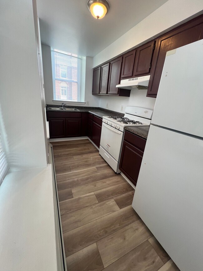 Photo - 836 N Preston St Unit F