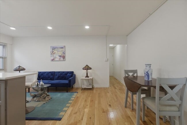 Photo - 5630 N Sheridan Rd Unidad S1101