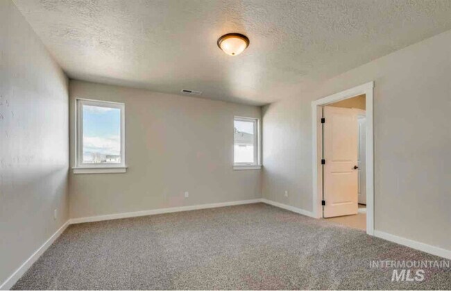 Photo - 3077 N Chianti Ave