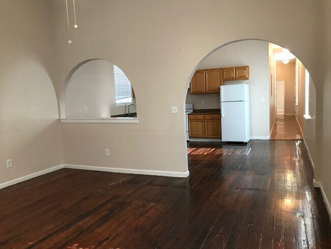 2517 Palmyra St