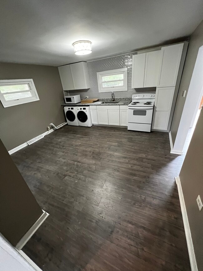 Photo - 308 Orange Ave