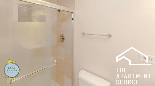 Photo - 3349 N Clark St Unit 1