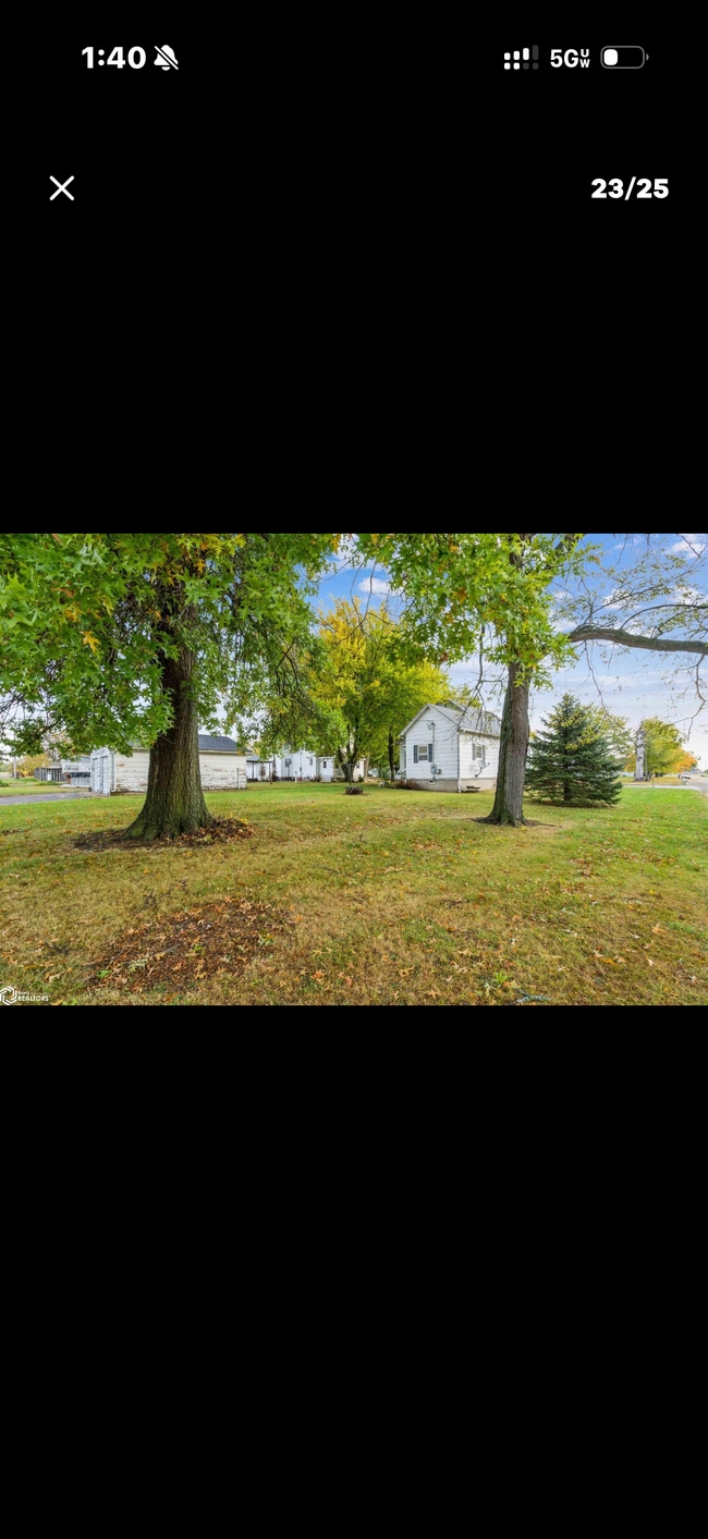 Photo - 406 Center St