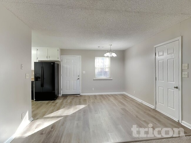 Photo - 2914 Sagemont Pl