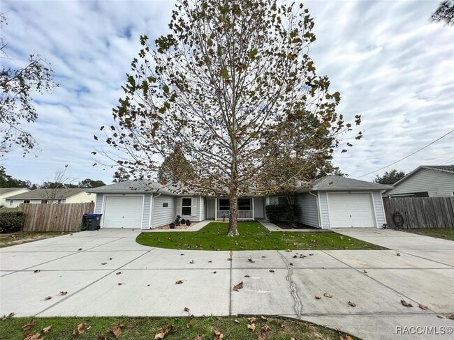 Building Photo - 2131 N Pinecone Ave