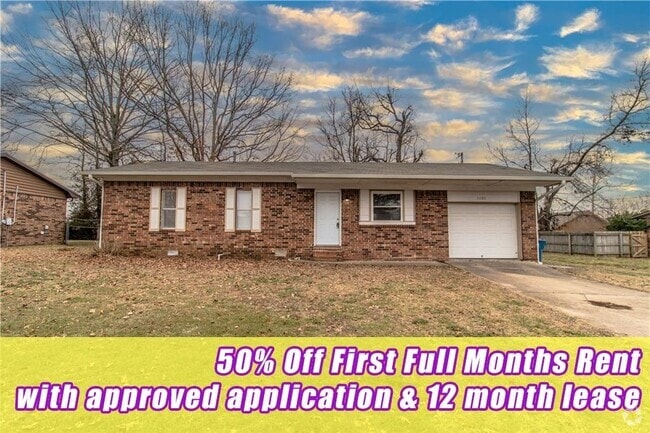 Building Photo - 2206 Douglas St Rental
