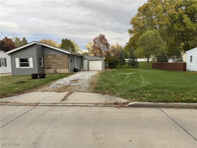 Building Photo - 171 Marion Ave