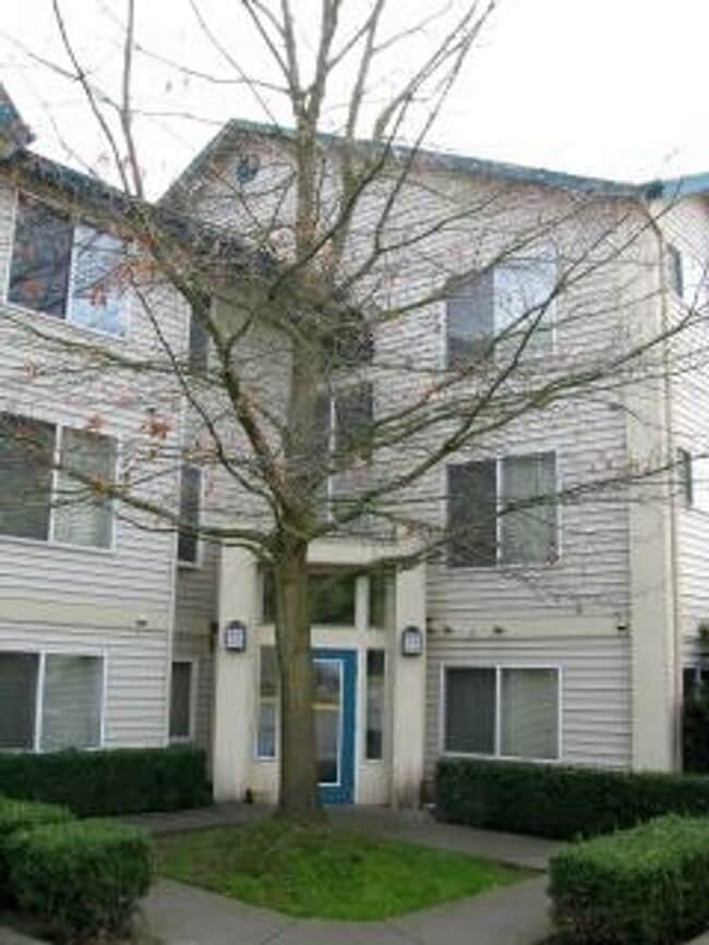 Photo - English Gardens Apartments