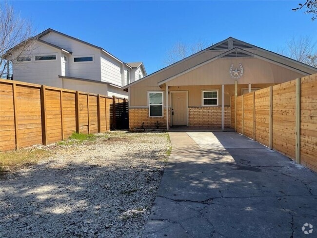 Building Photo - 1115 Brookswood Ave Rental