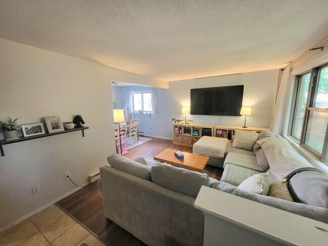 113 Harold Ave Unit Rear