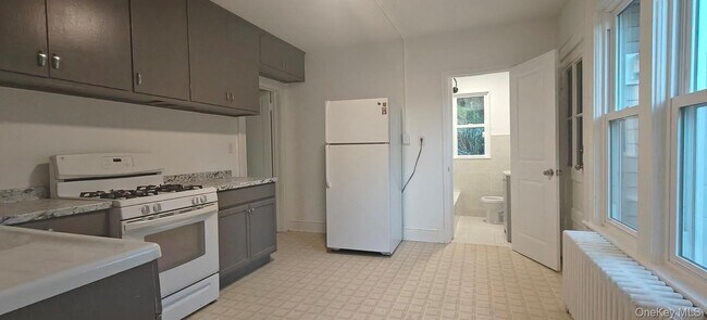 Photo - 13 Springside Ave Unit 1