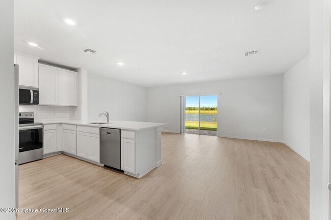 Photo - 9734 Venetian Sq