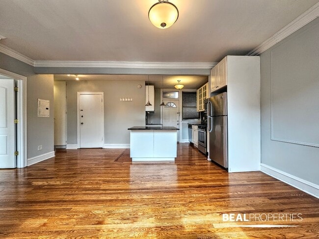 Photo - 548 W Surf St Unit 2