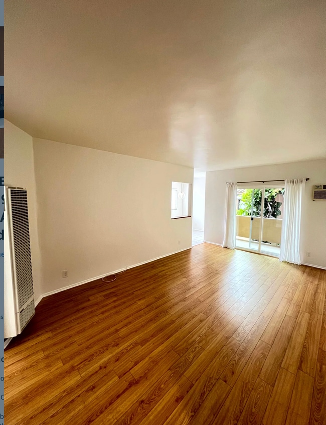 1326 Amherst Ave Unit 8