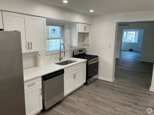 Building Photo - 115 Beckert St Rental