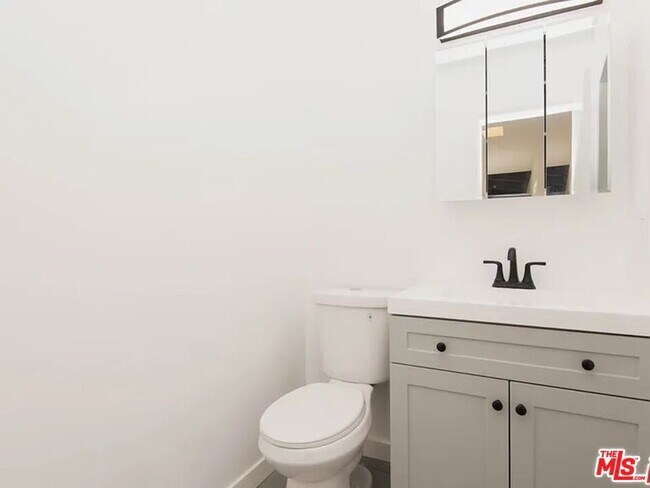 2819 Pacific View Trail Unit 1&2