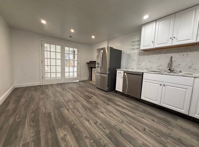 Photo - 31 Herkimer St Unit 1