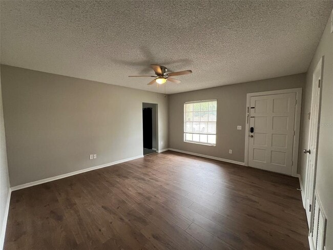 Photo - 146 N Alderwood St