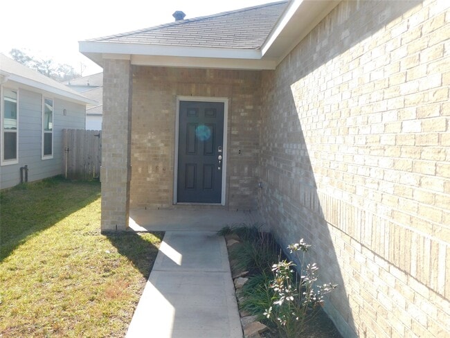 Photo - 16658 Moss Ln