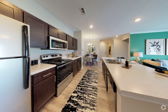 2BA, 2BA - 1089 SF - The Isaac