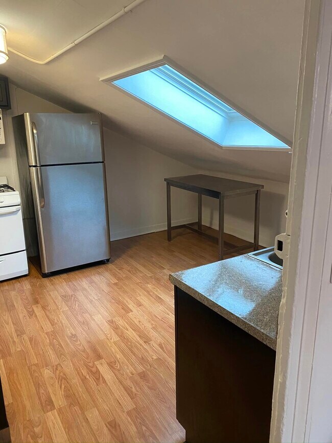 Photo - 134 Benefit St Unit 8