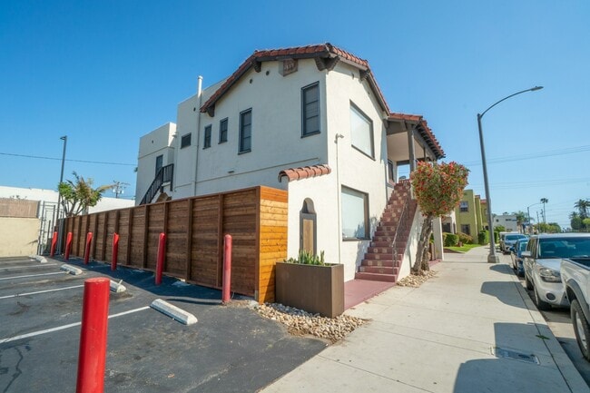 Photo - 358 Orange Ave
