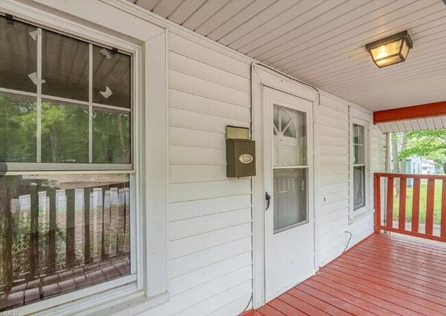 Photo - "Charming 2-Bedroom Gem on Junia Avenue – Cozy Living in Winston-Salem!"
Available on 07/20/2026