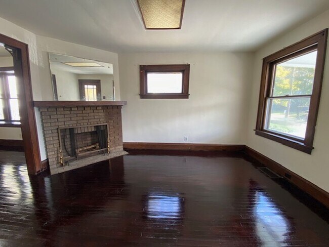 Photo - Big & Charming on a Corner Lot—6BR, Decora...