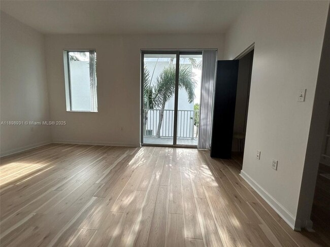 Photo - 2142 Van Buren St Unit TOWNHOUSE