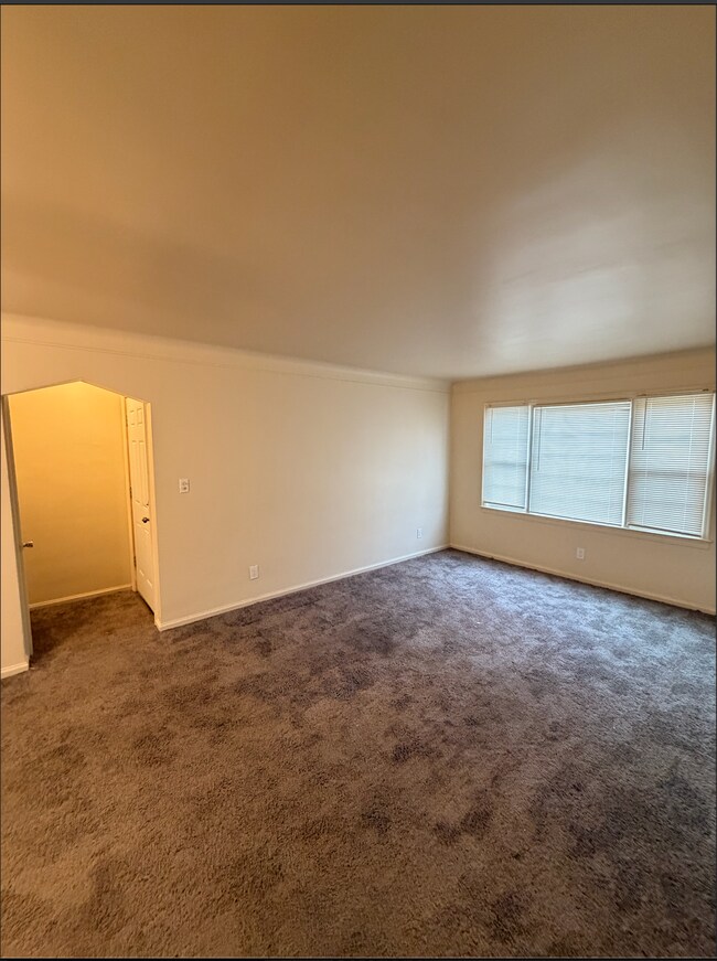 9345 Rutherford St Unidad 4