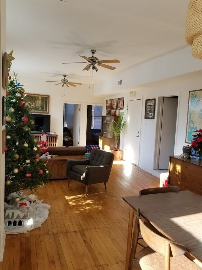 Photo - 2350 W Augusta Blvd Unit 2-W