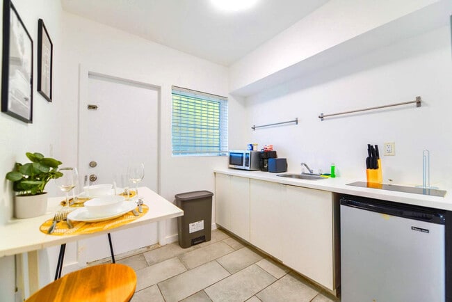 515 NE 82nd St Unit SI FL1-ID1022249P
