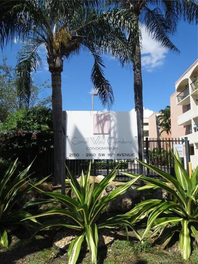 Photo - 2160 SW 16th Ave Unit 417