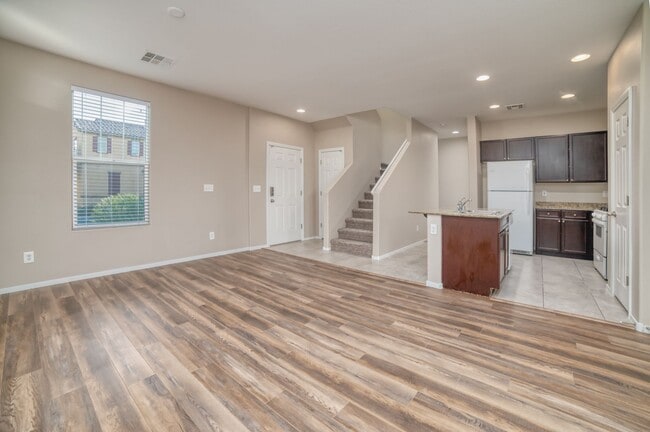 Photo - 4-BEDROOM / 3-BATH 2-STORY LOVELY HOME WITHIN GATED COMMUNITY CLOSE TO NELLIS AIR FORCE BASE!