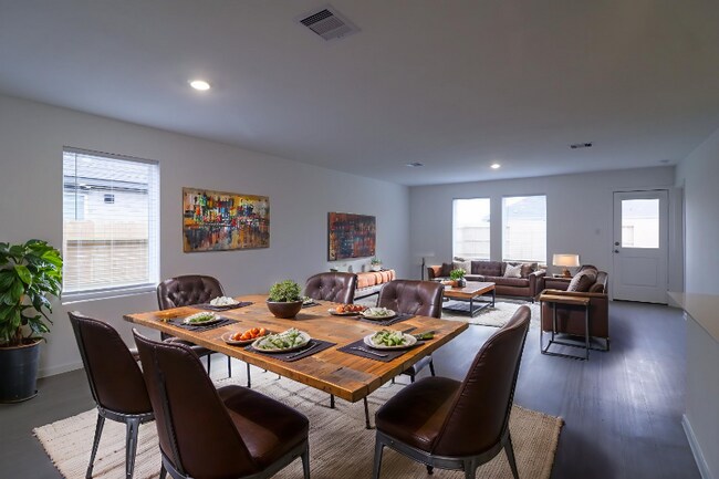 Photo - 2511 Night Emerald Dr