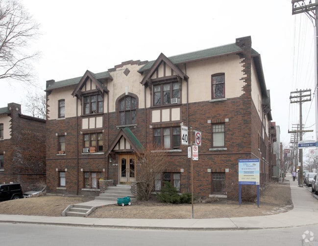 Building Photo - 84 Willow Ave