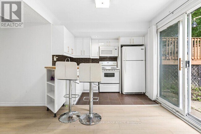 Photo - 231 Goulding Ave